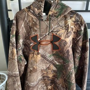 Under Armour Camo Hooded Sweatshirt - XL